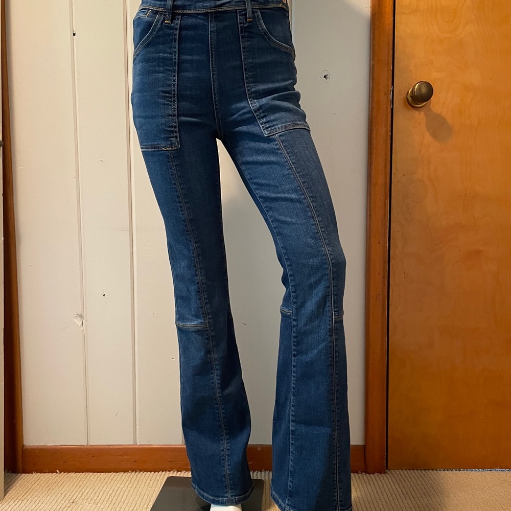 Oil to Anthropologie carpenter jeans size 27 used
